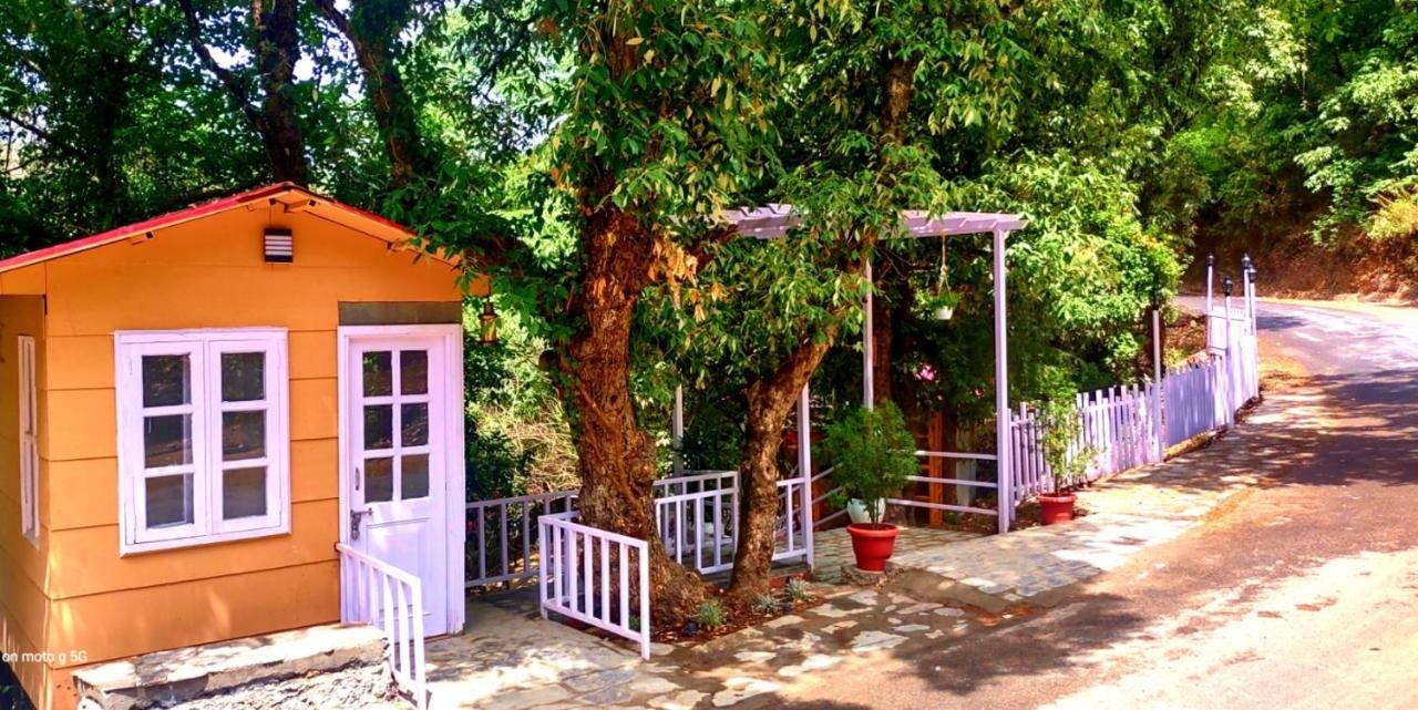 Aaroham Resort, Shimla Exterior foto